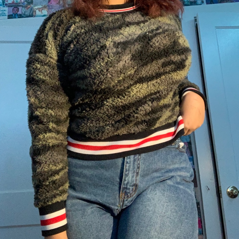 fuzzy came sweatshirt with red white and blue trim